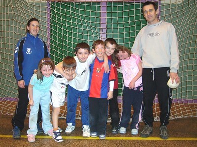 Philippe DUMAZ avec Aude MAGLI et les petits du Minihand